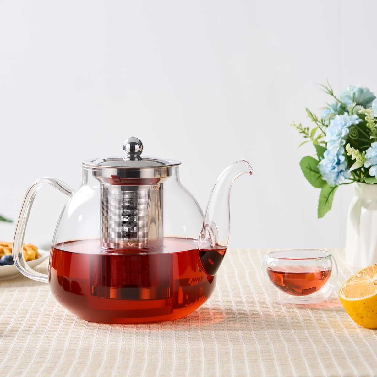 Tea Pot with Infuser and Lid
