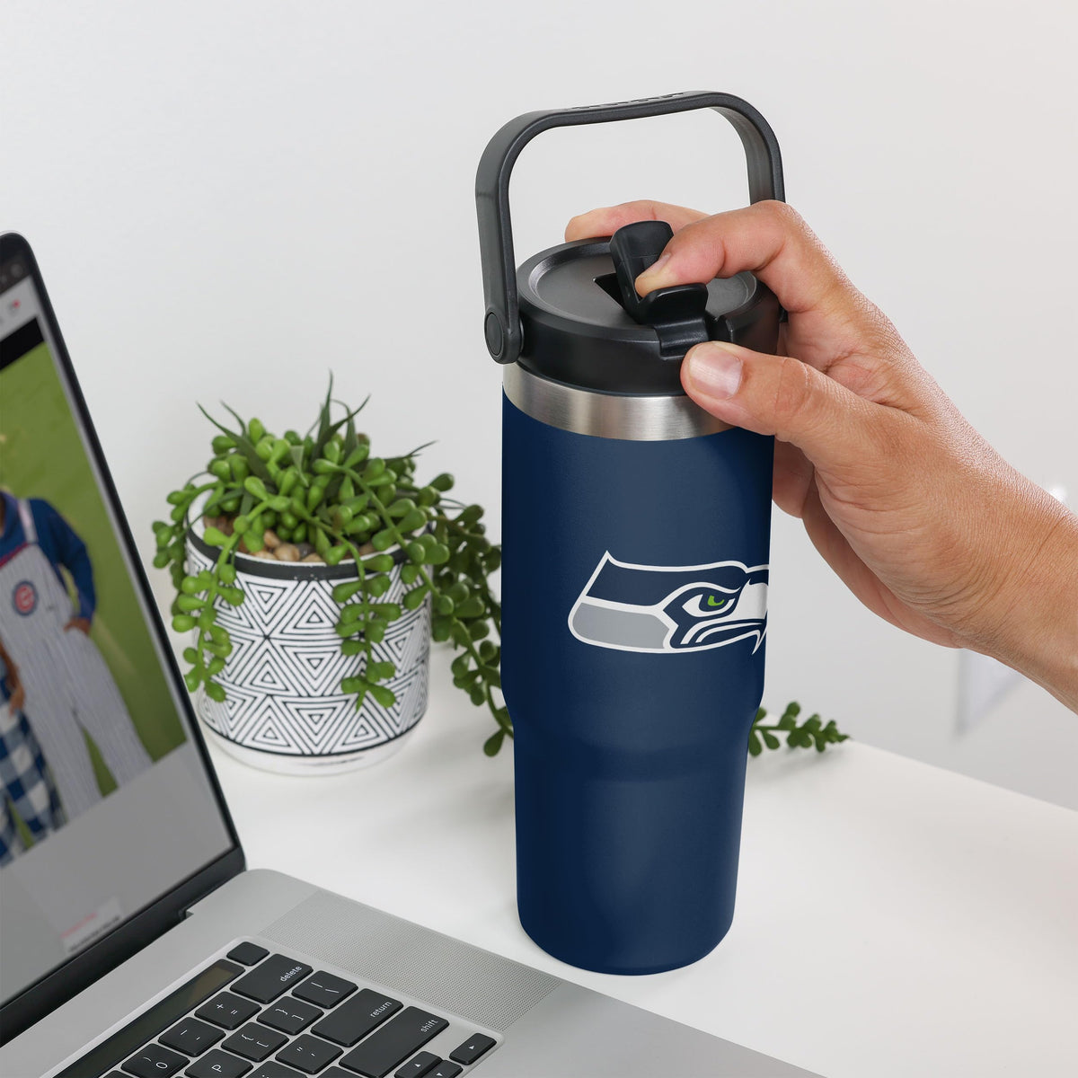 Seattle Seahawks NFL 30 oz Straw Tumbler
