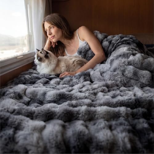 GentleSoft Bubble Faux Fur Blankets Queen Size