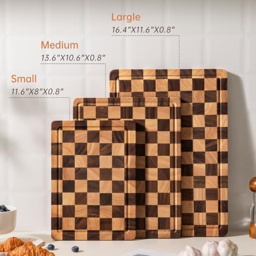 Checkered Cutting Board Set