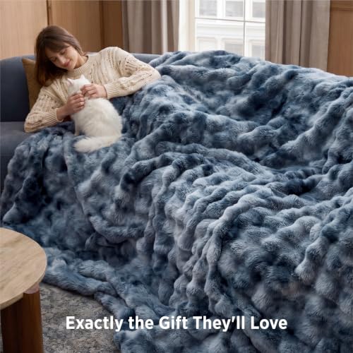 GentleSoft Bubble Faux Fur Blankets Queen Size