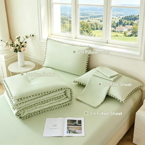 Light Green Twin Size Comforter Set