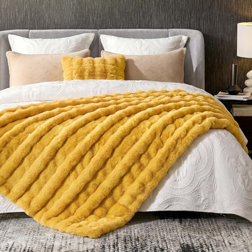 Faux Fur Throw Blanket for Couch