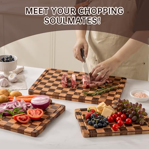 Checkered Cutting Board Set