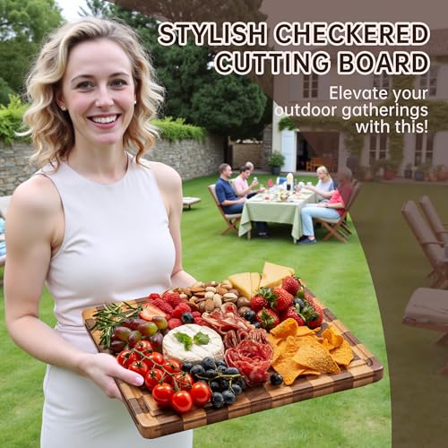 Checkered Cutting Board Set