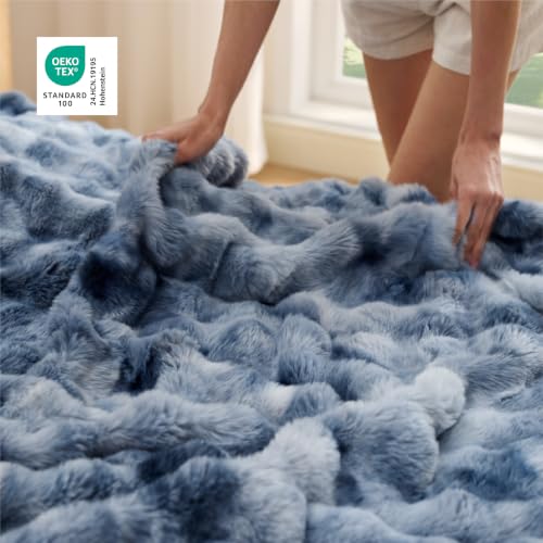 GentleSoft Bubble Faux Fur Blankets Queen Size