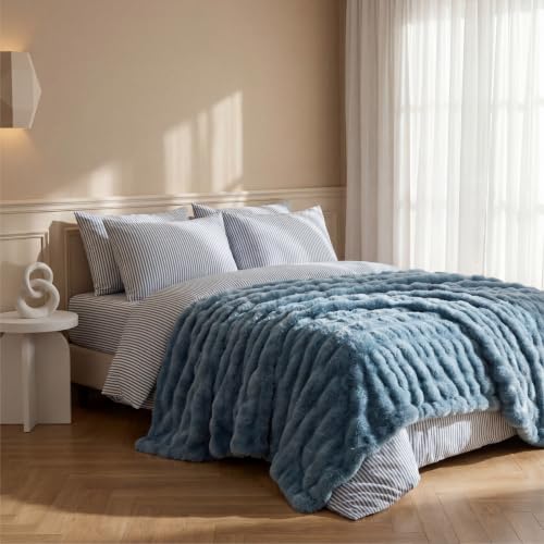 GentleSoft Bubble Faux Fur King Size Blanket for Bed