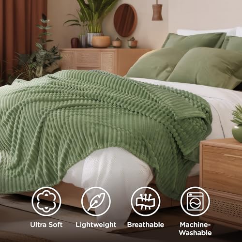 Soft King Size Blankets for Bed Reseda Green 108"x90"
