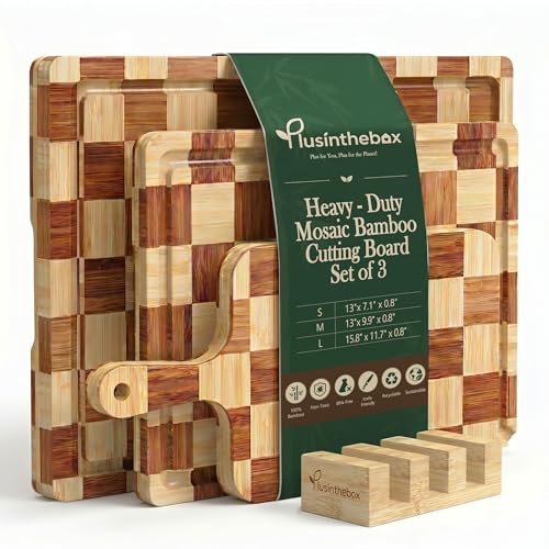 Checkered Cutting Board Set with Holder