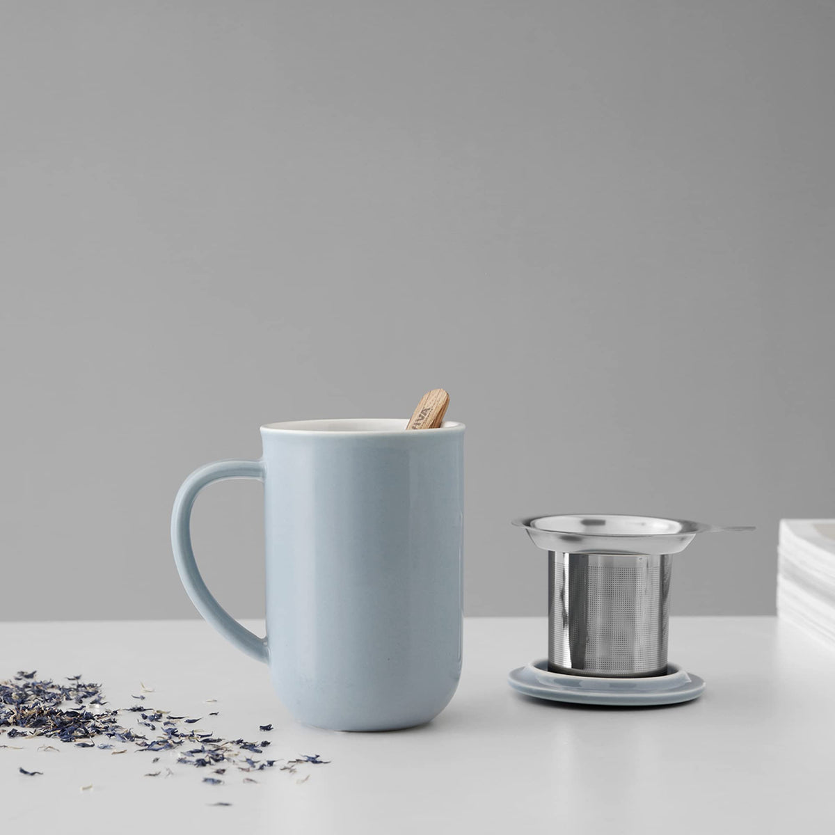 VIVA Minima Balance Porcelain Tea Cup with Infuser and Lid