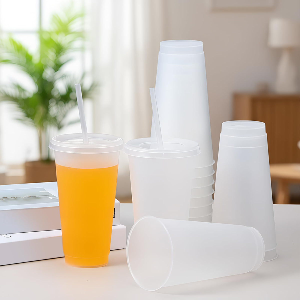 60 Pack Plastic Cups with Lids Straws (60 Count)