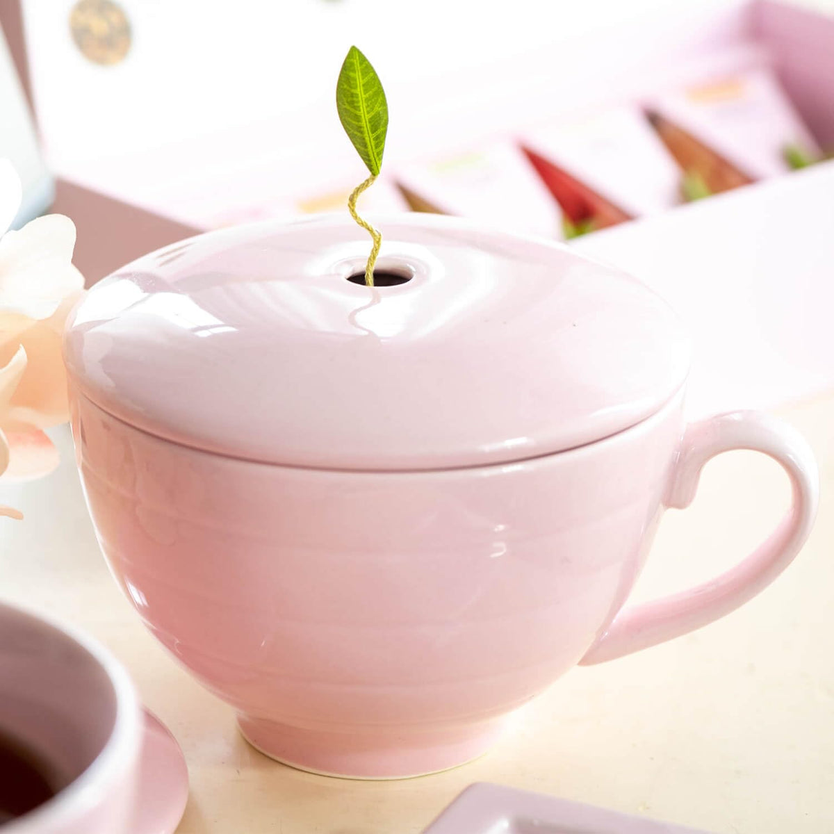 Café Cup with Lid