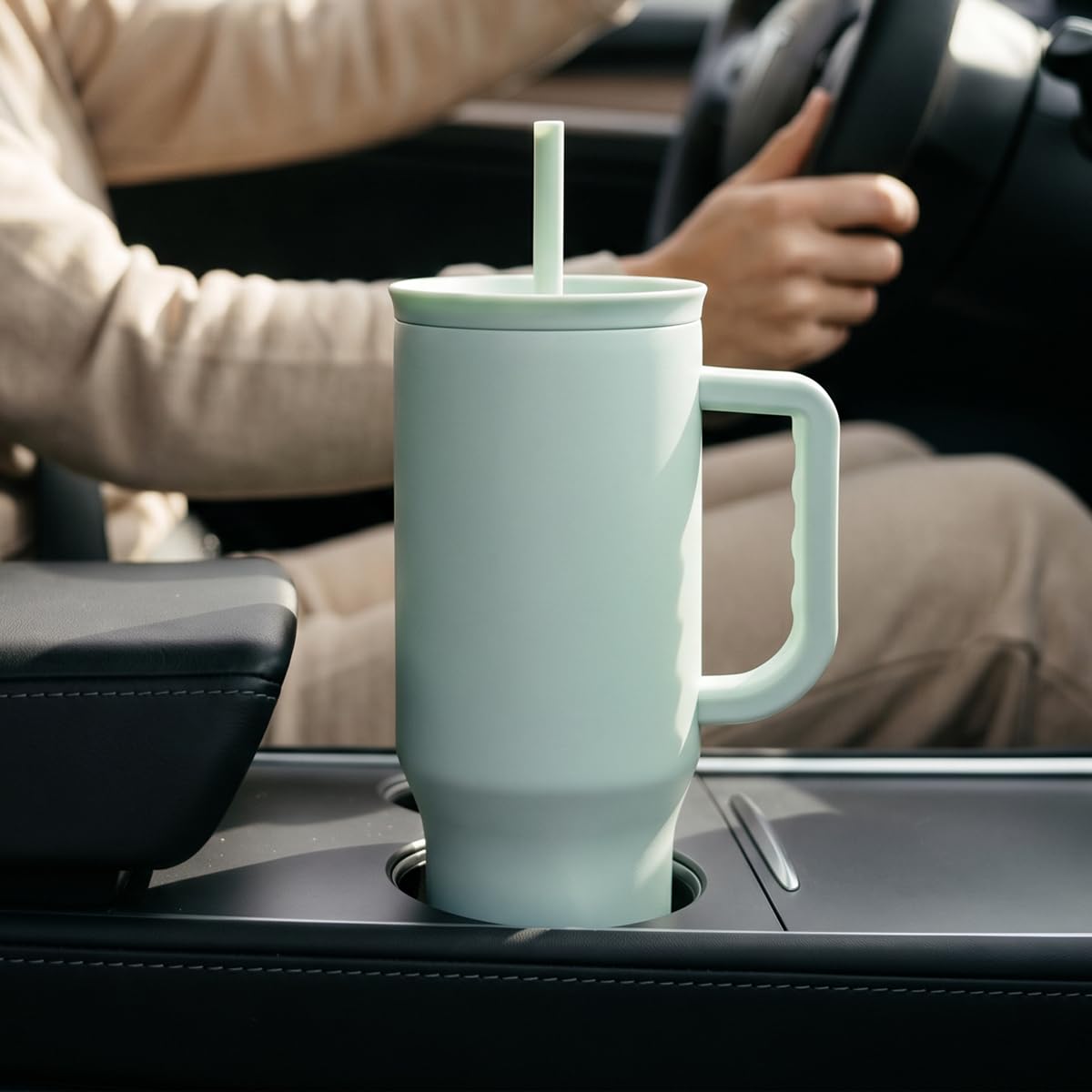 Mint 40oz Tumbler with Handle and Straw