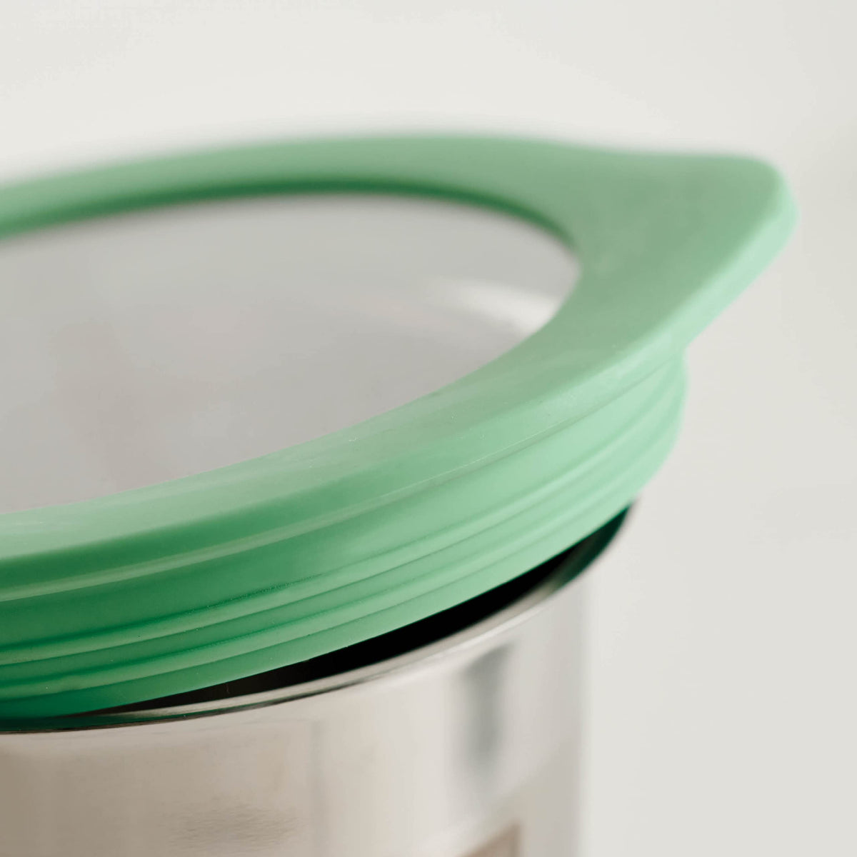 4 Pc Food Storage Containers with Silicone Lids (4 Count)