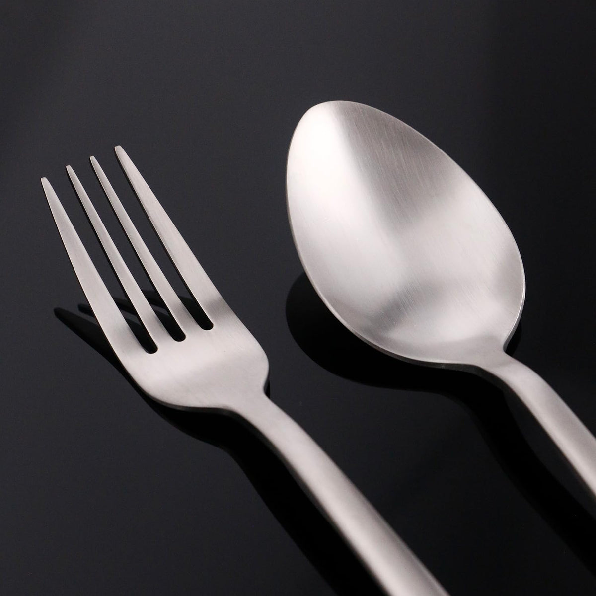 30 Pieces Silverware Set (30 Count)