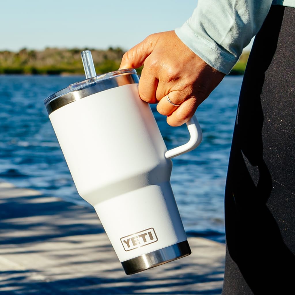Rambler 35 oz Straw Mug 2.0