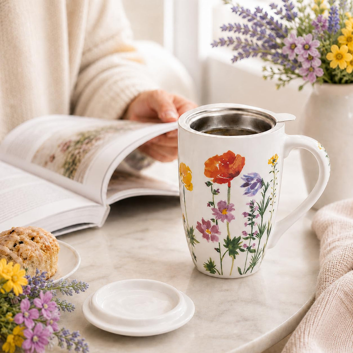 Tea Cup With Infuser and Lid