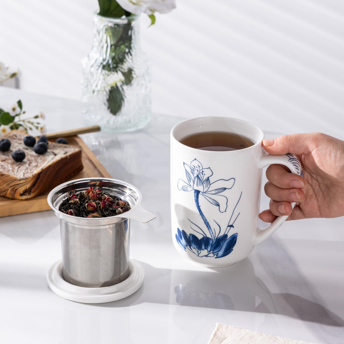 Tea Cup With Infuser and Lid