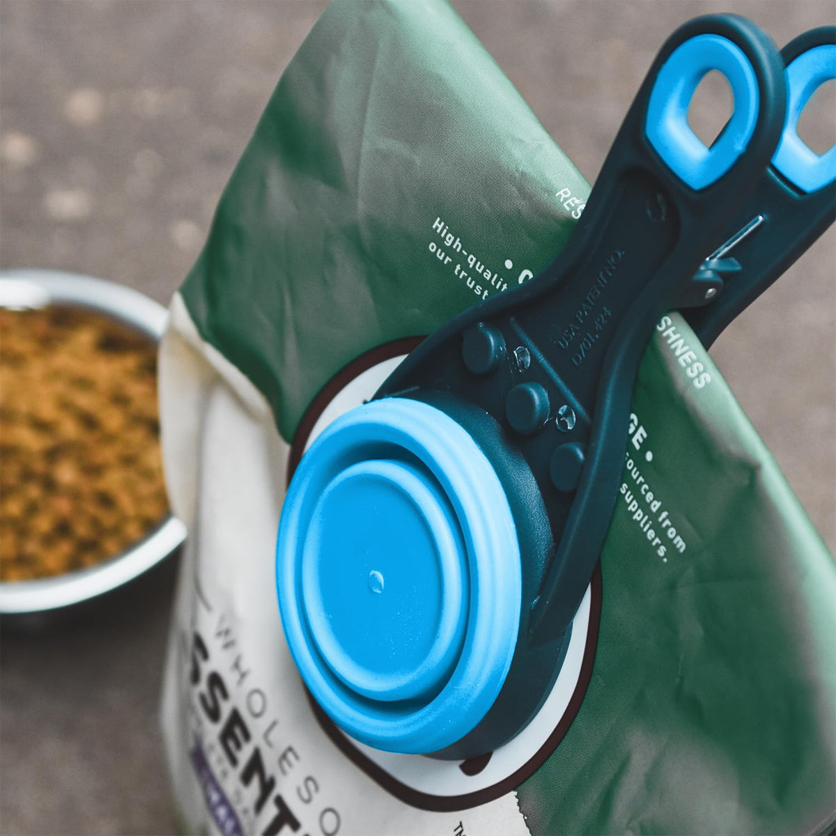 Popware for Pets Collapsible Klip Scoop