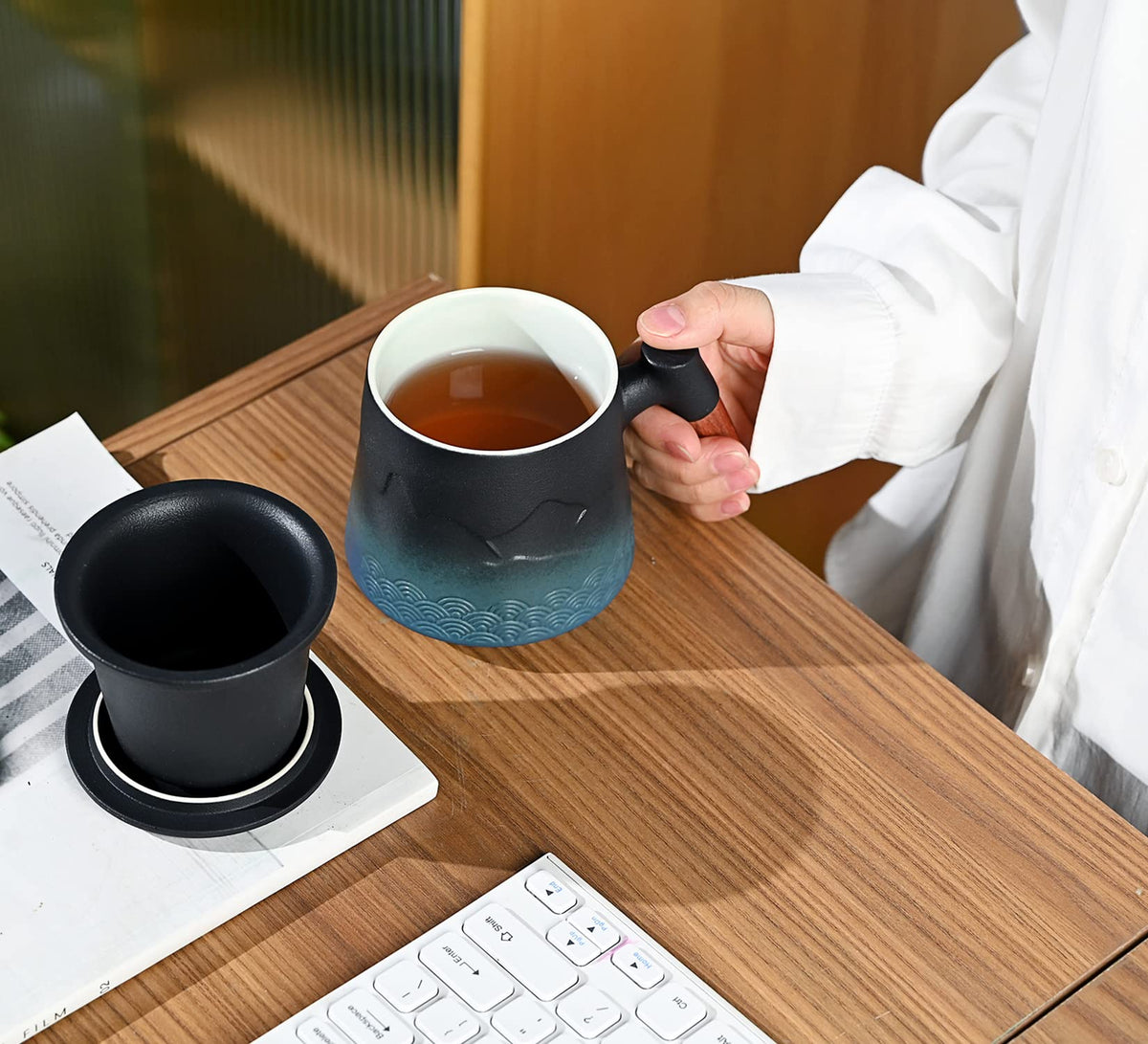 Tea Cup with Infuser and Lid