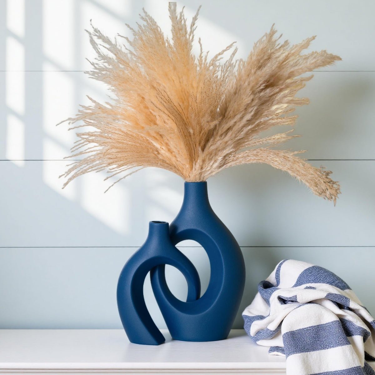 Blue Snuggle Hollow Ceramic Vase Minimalist Decorative Vases of 2