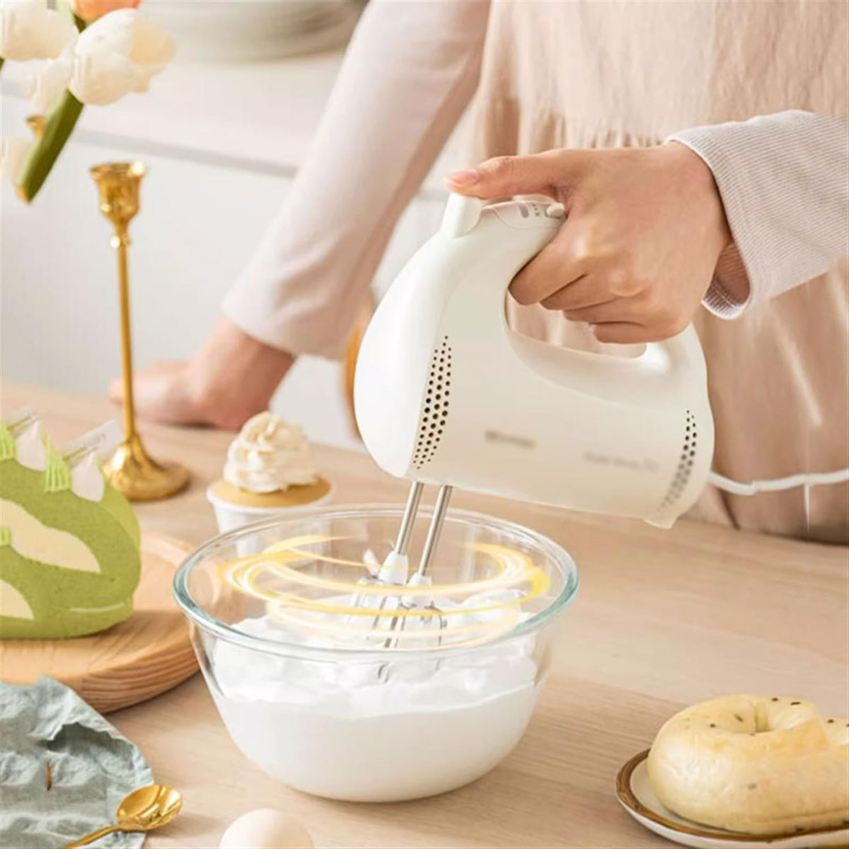 Egg Beater Whisk High