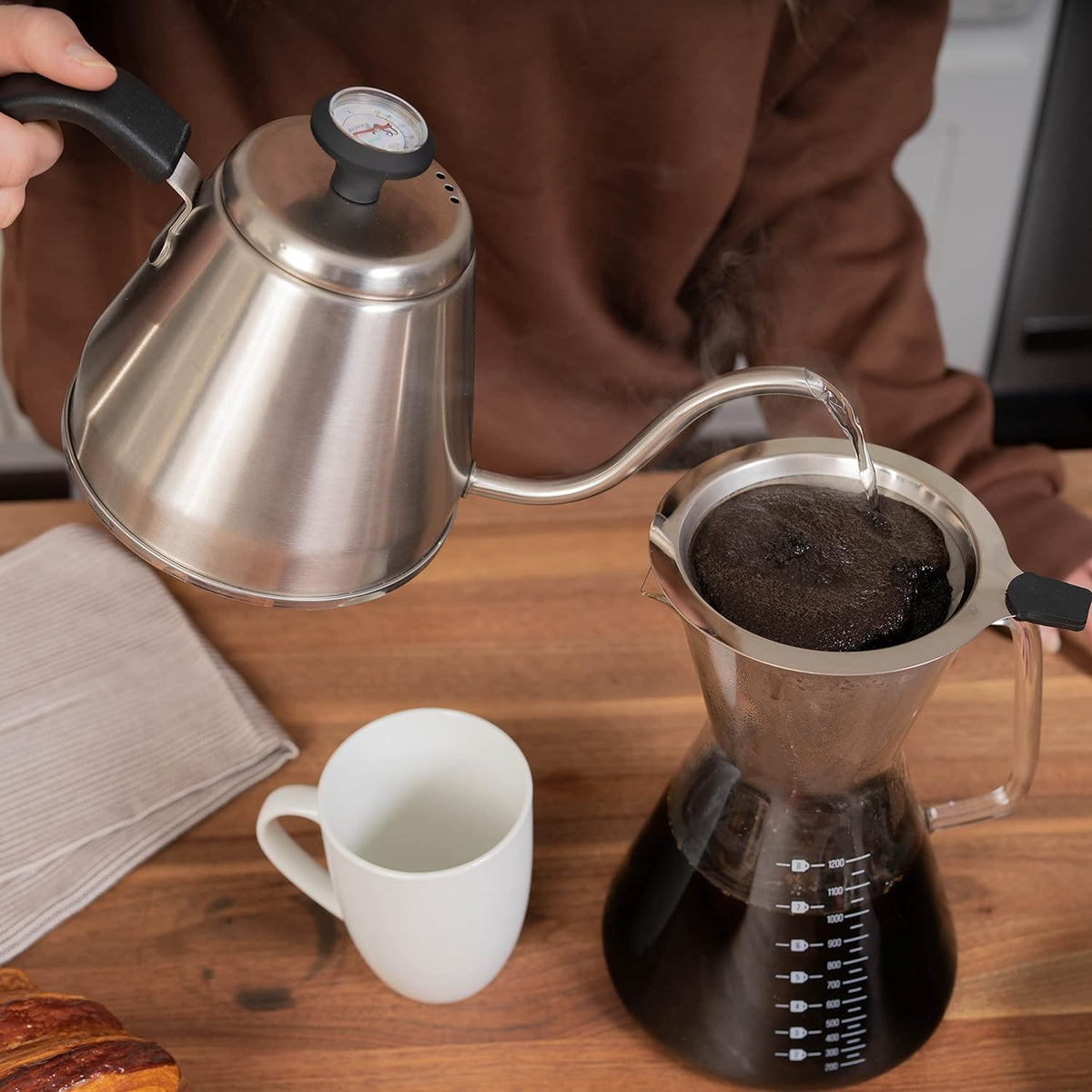 London Sip RiteTemp Gooseneck Kettle with Thermometer