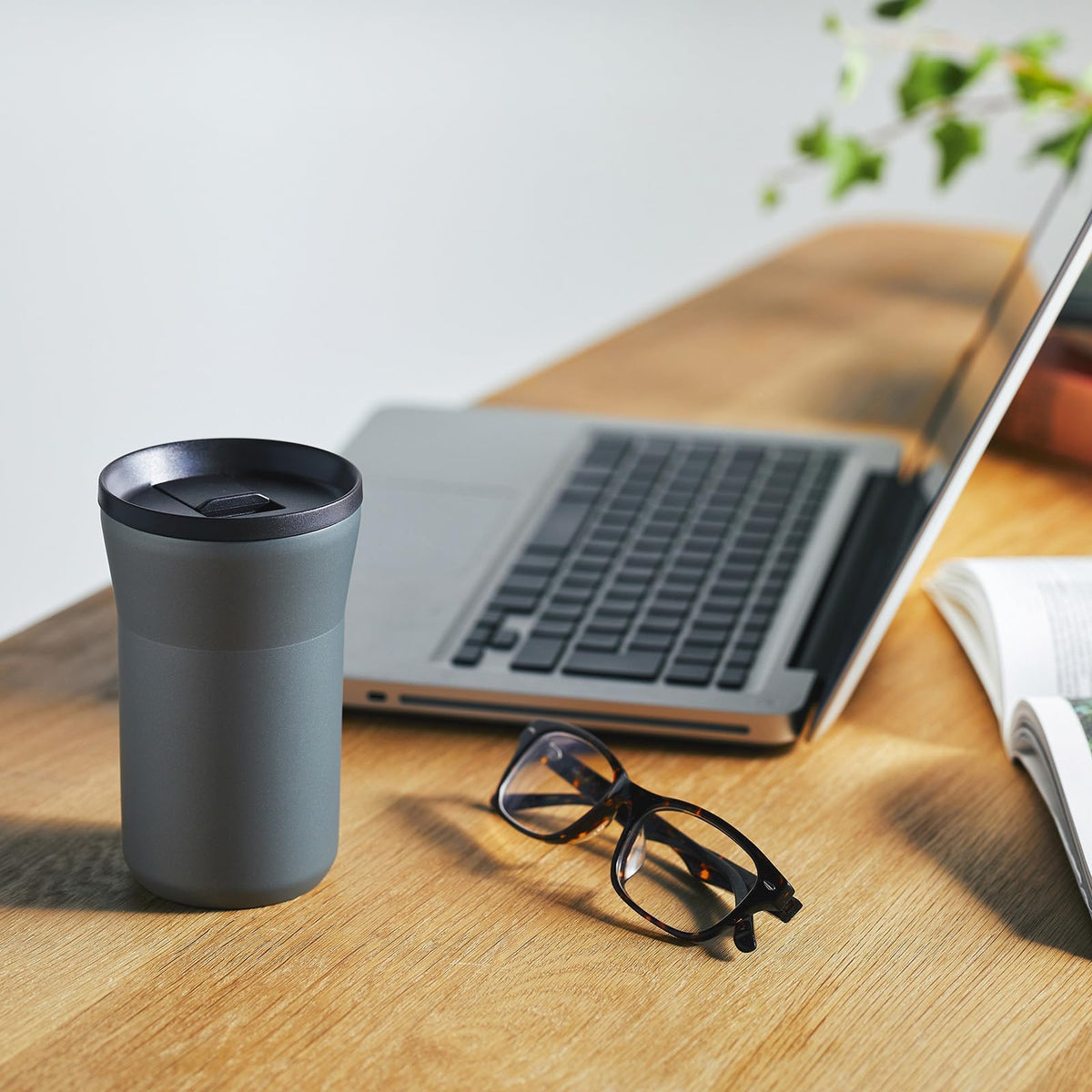 12 oz Ceramic Coated Tumbler with Lid