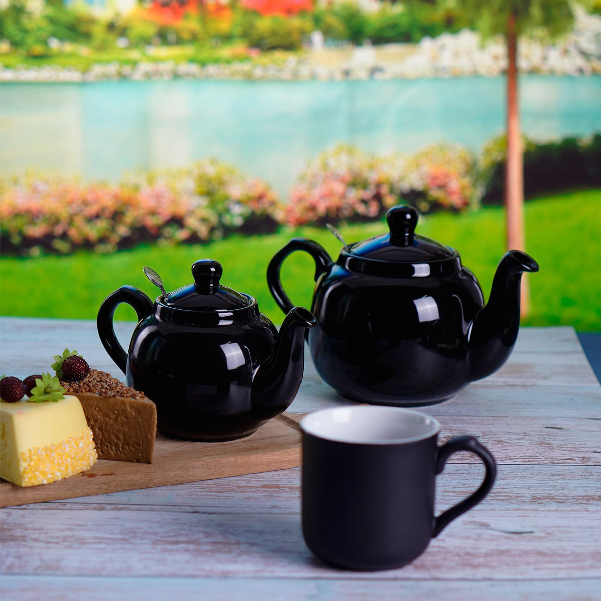 Farmhouse 4 Cup Ceramic Teapot with Removable Infuser and Lid