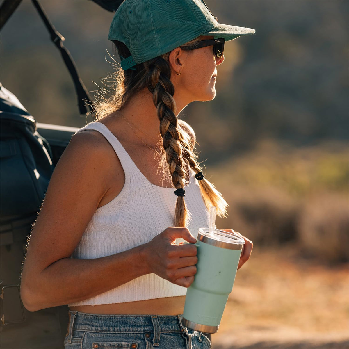 Rambler 25 oz Tumbler with Handle and Straw Lid