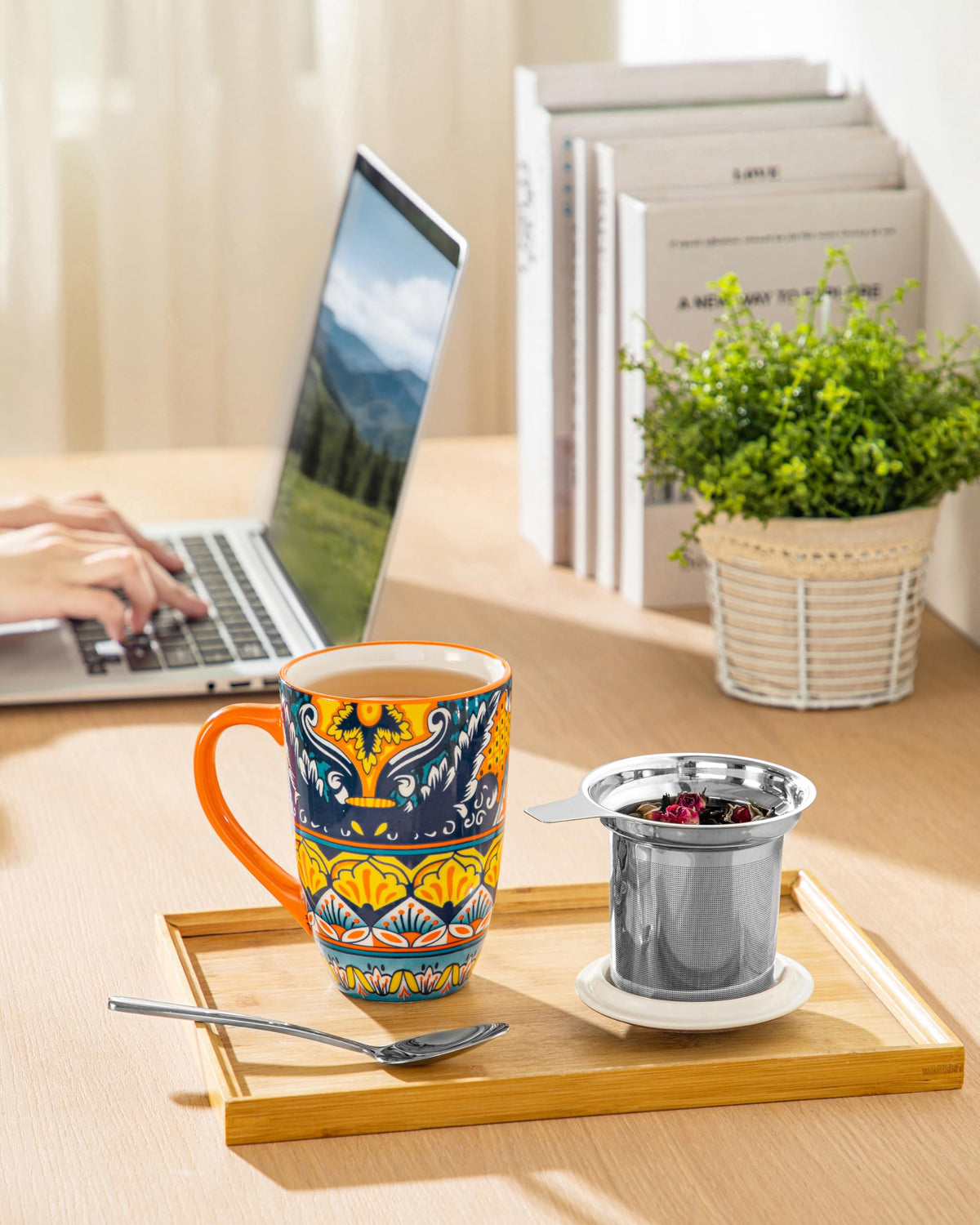 18 Oz Tea Infuser Mug with Lid