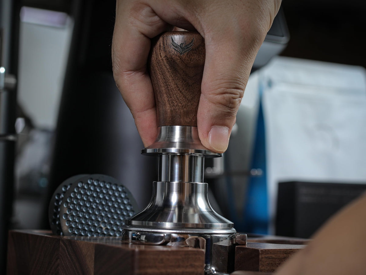 58.5mm Tamper with Walnut Handle Self