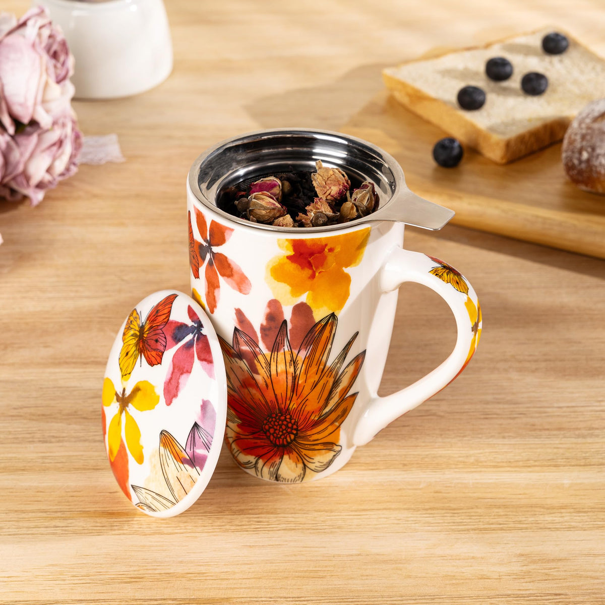 Tea Mug with Infuser and Lid