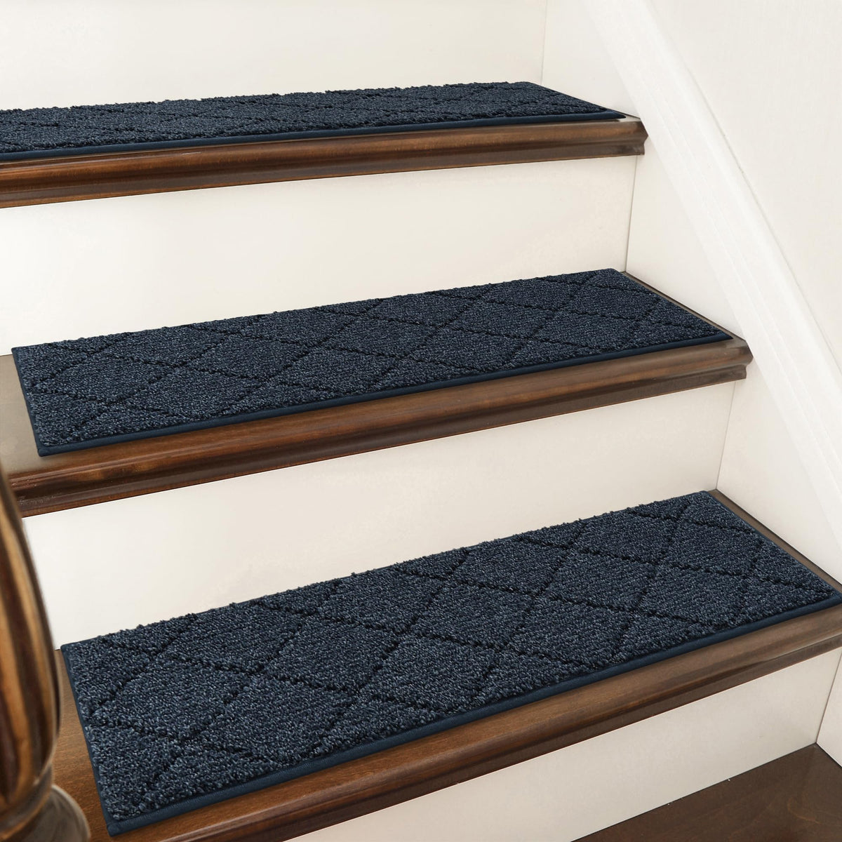 Edging Stair Treads Non (7.03 Count)