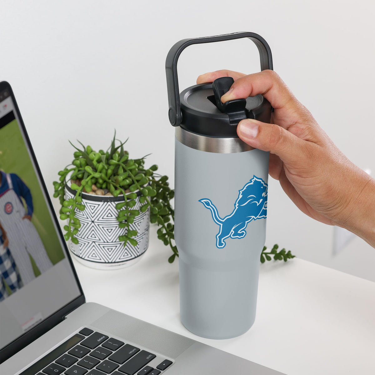 Detroit Lions NFL 30 oz Straw Tumbler