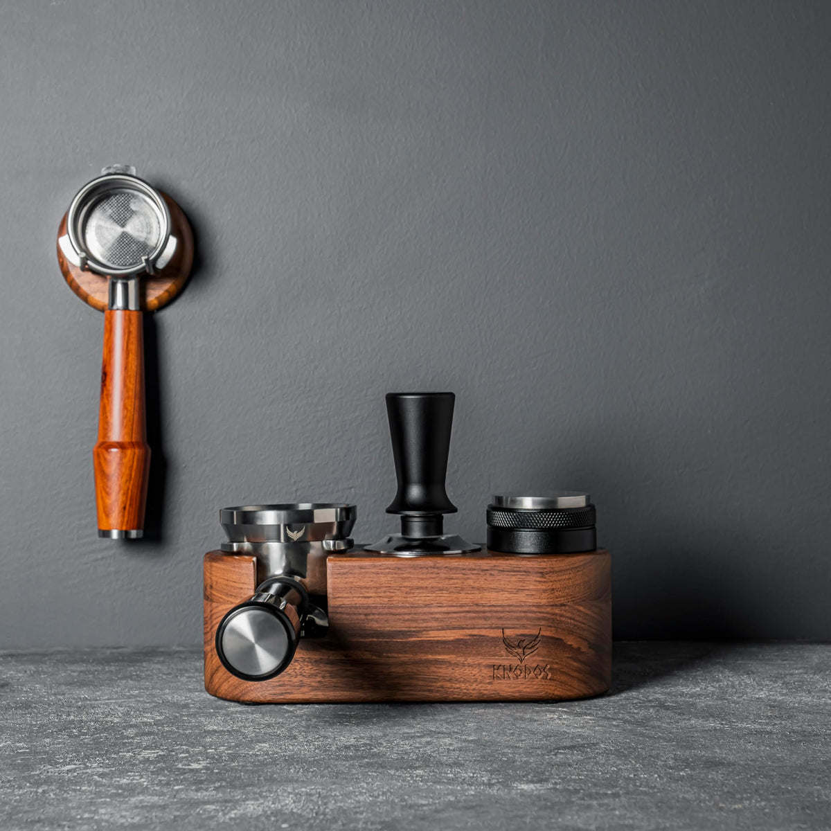 58mm Espresso Tamper Station Rosewood KNODOS Espresso Machine Accessories For Coffee Bar Wooden Coffee Tamping Box and Portafilter Holder