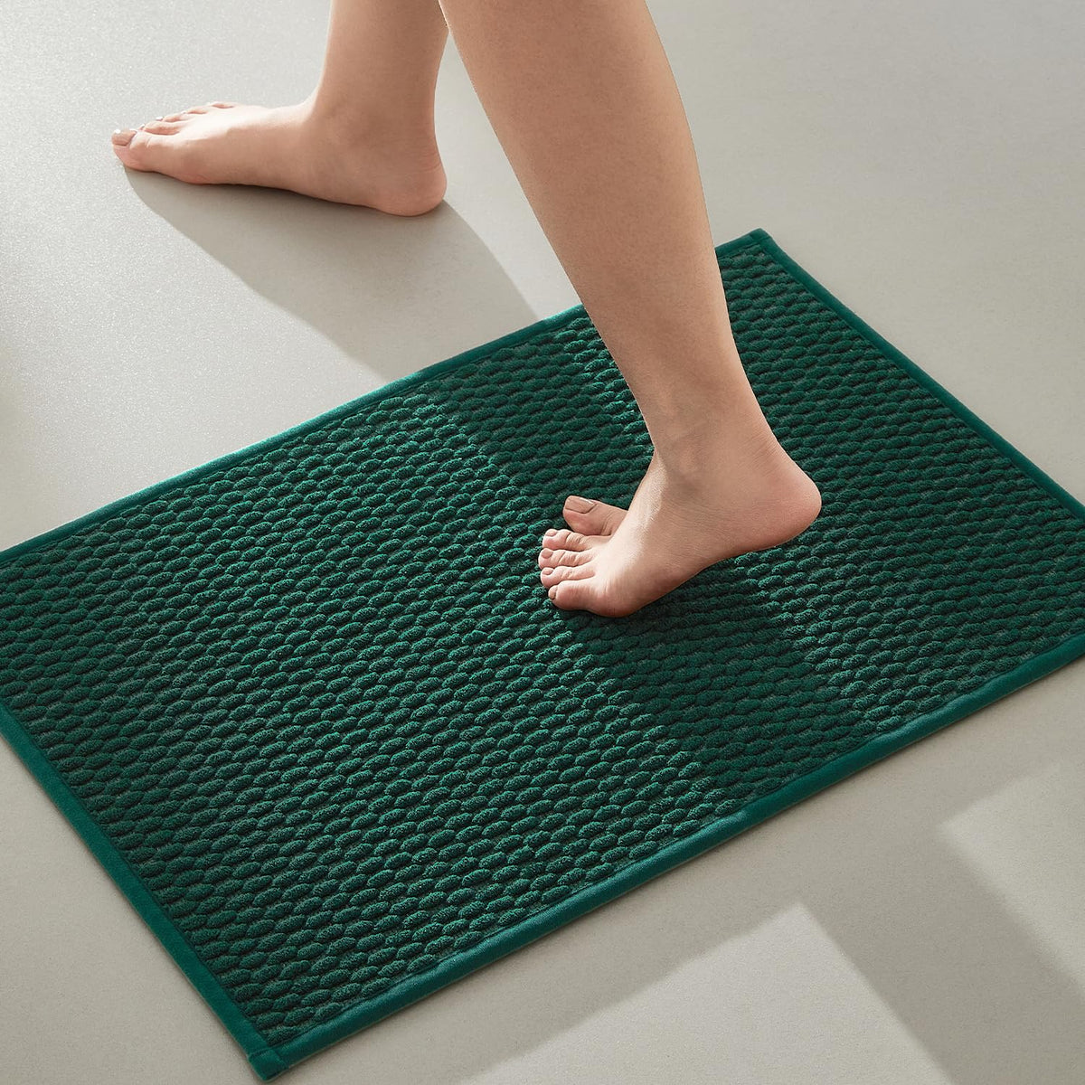 Bathroom Rugs Non Slip Washable (2.666 Sq Ft)