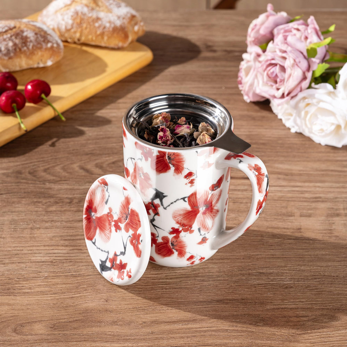 Tea Cup With Infuser and Lid
