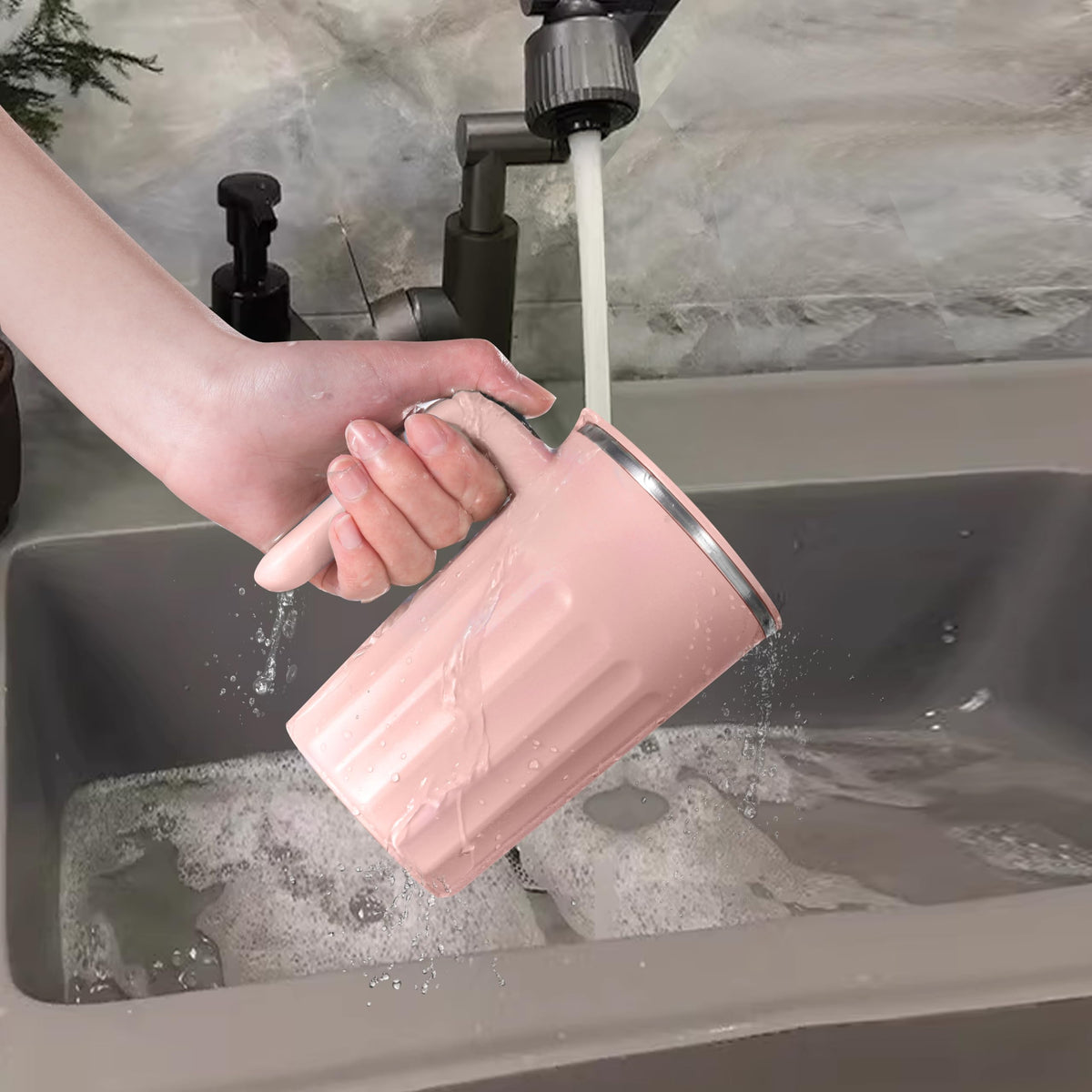 Self Stirring Mug
