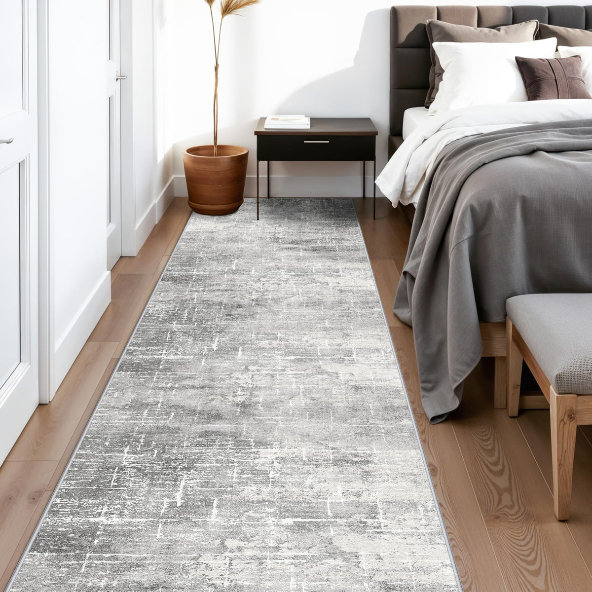 2'6x14 Abstract Kitchen Area Rugs (34 Sq Ft)