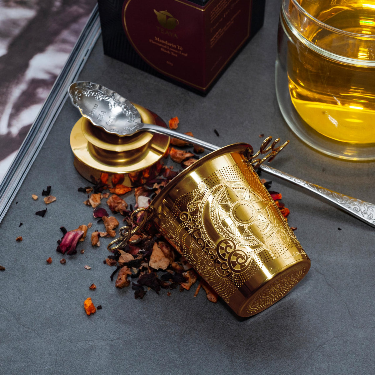 Luxury Tea Strainer Basket Gift Set